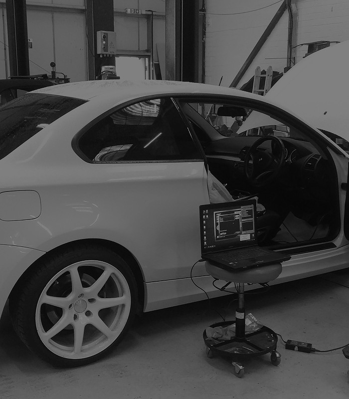 ECU remapping in progress at CR Auto Engineering, Birmingham - CR Auto Engineering